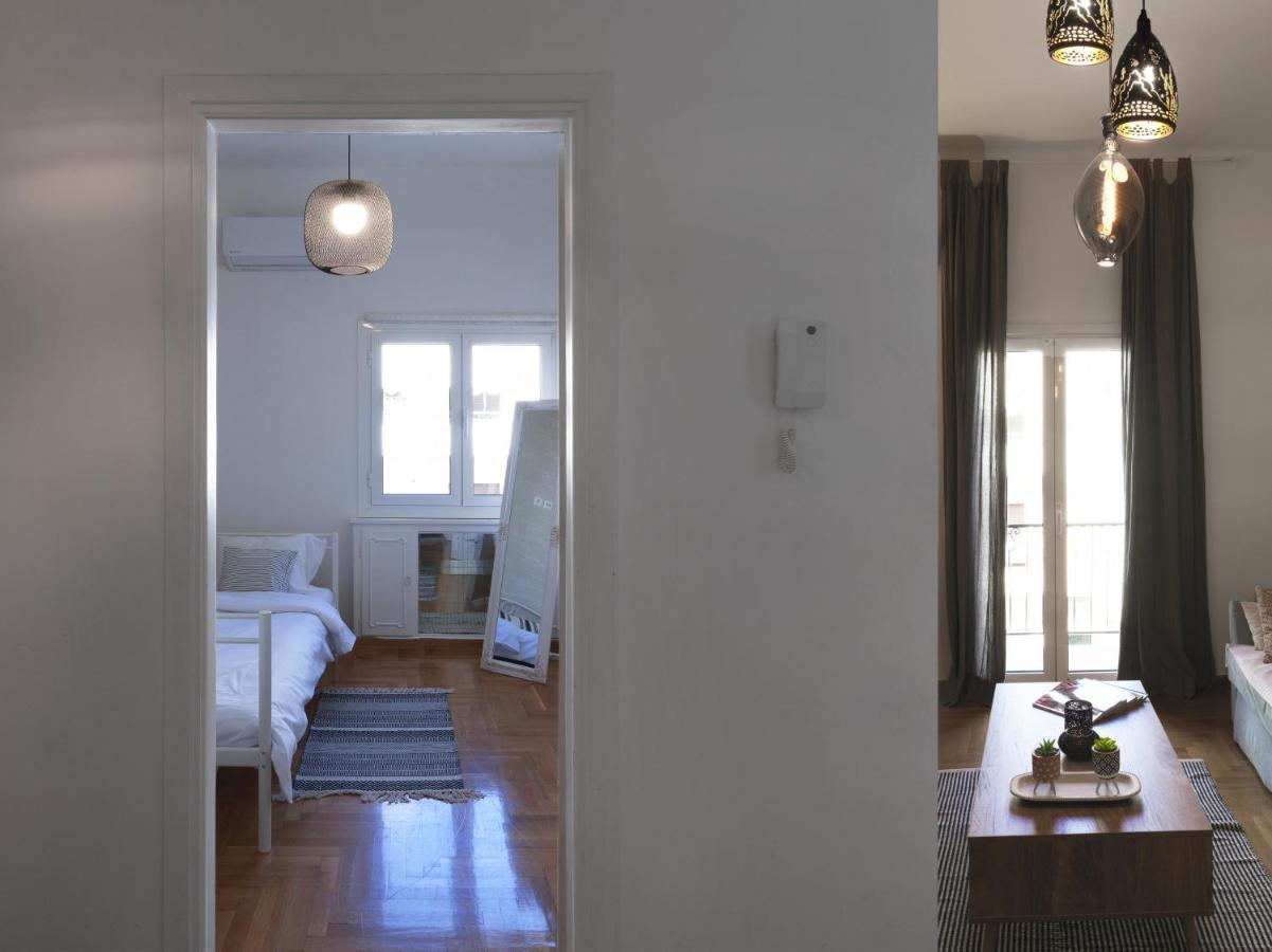 Beautiful Athenian Apartment Next To The Center Buitenkant foto
