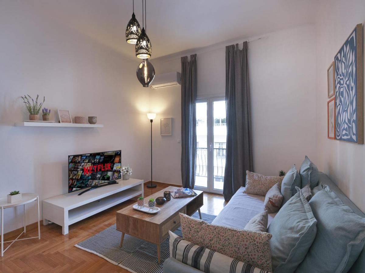 Beautiful Athenian Apartment Next To The Center Buitenkant foto